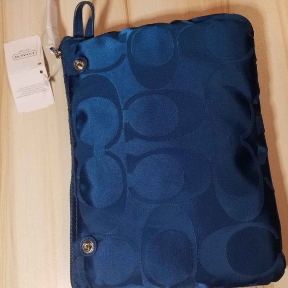 Coach Signature Packable Weekender Bag Set - Picture 3 of 3